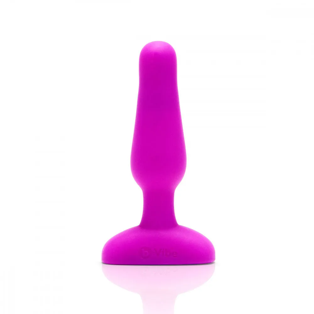 b-Vibe Novice Vibrating Remote Control Butt Plug