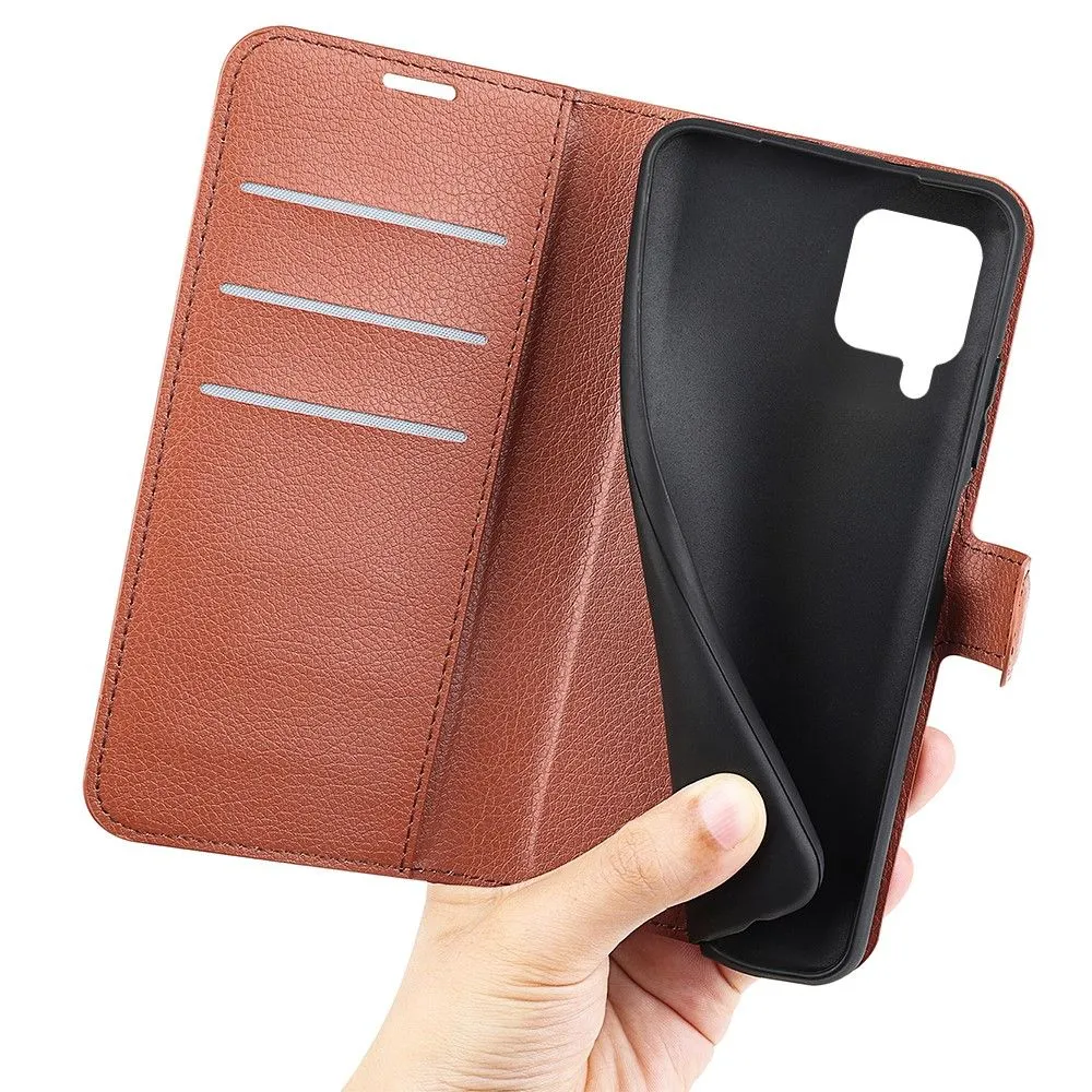 Classic Samsung Galaxy M22 flip case - Brown