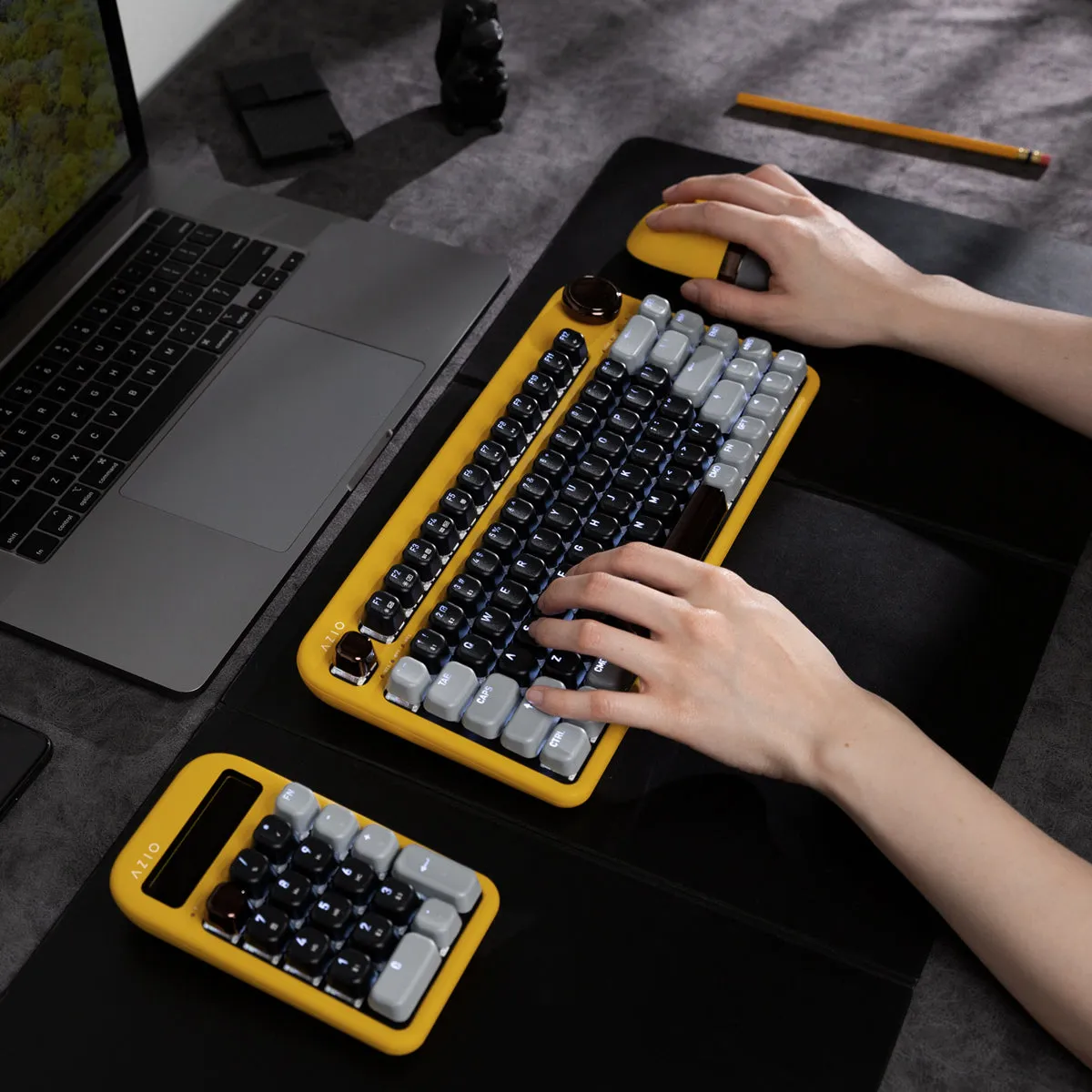 IZO Wireless Keyboard (Red Switch)