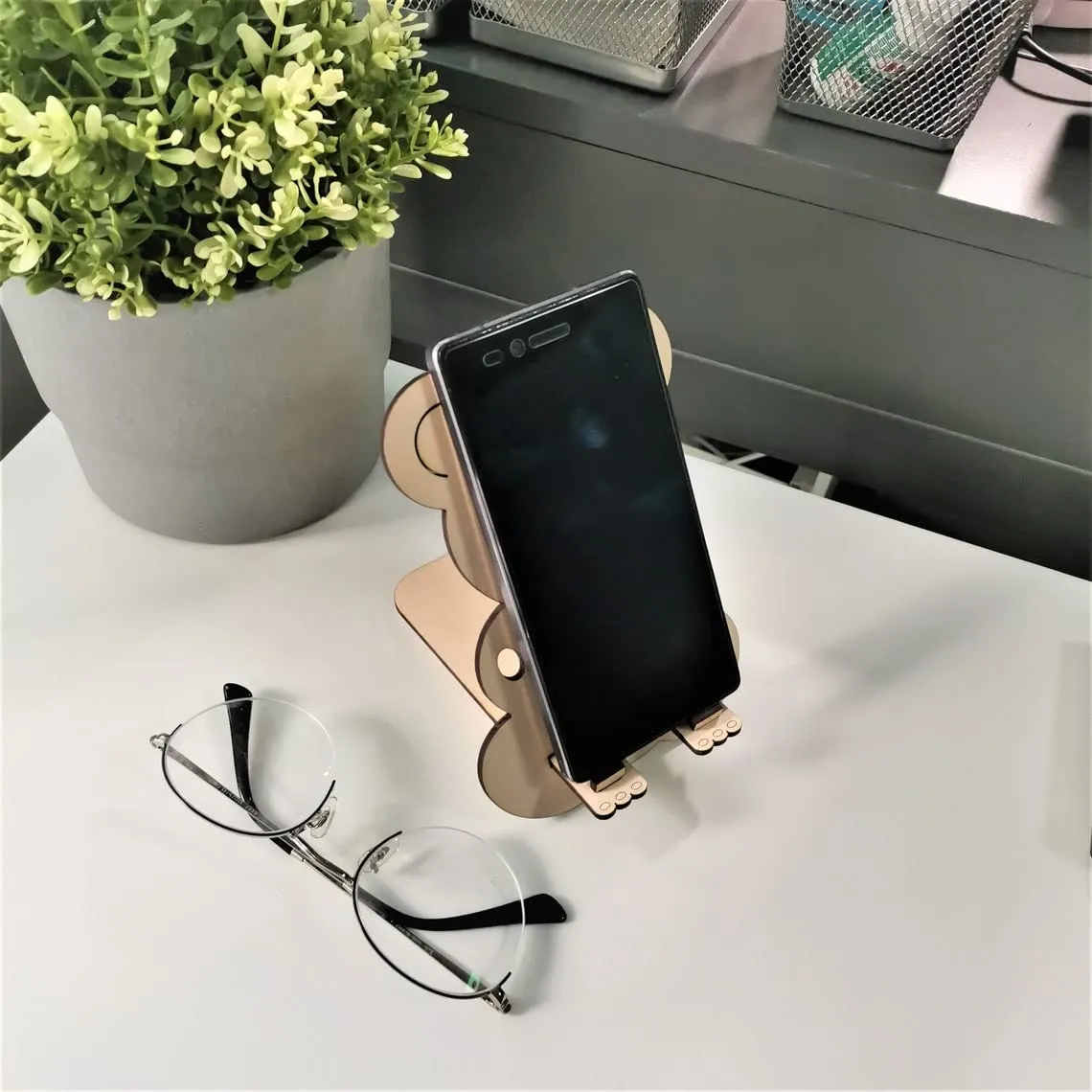 Whittlewud Foldable Bear Wood Cell Phone Holder Stand for Desk - Fun Wooden Phone Stand for Table - Stand for All Mobile Phones, iPhone